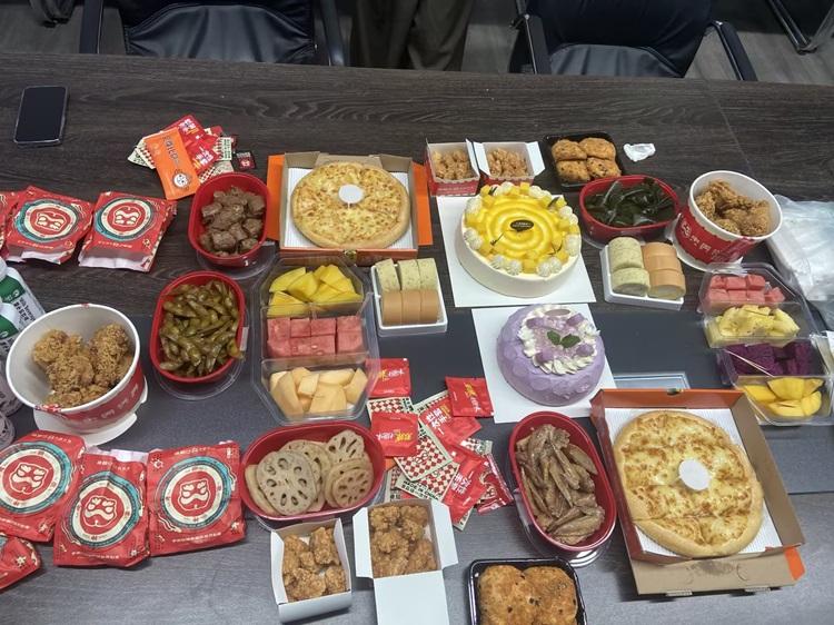 公司生日會：歡樂與團(tuán)隊精神的盛宴
